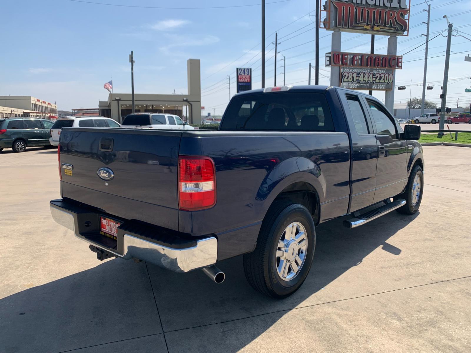 2008 BLUE /black Ford F-150 Lariat SuperCab 2WD (1FTPX12V48K) with an 5.4L V8 SOHC 24V FFV engine, 4-Speed Automatic Overdrive transmission, located at 14700 Tomball Parkway 249, Houston, TX, 77086, (281) 444-2200, 29.928619, -95.504074 - Photo #6